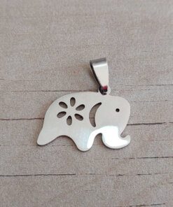 DIJE DE ACERO ELEFANTE CON FLOR CALADA 25 X 17 MM