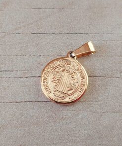 DIJE DE ACERO DORADO MEDALLA DE SAN BENITO. DIÁMETRO 18 MM