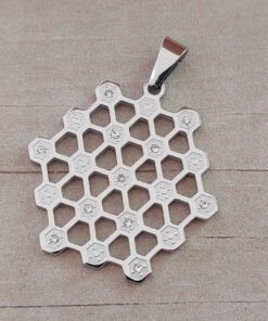 DIJE DE ACERO HEXAGONAL MALLA NIDO ABEJA C/STRASS. MEDIDA 37 MM