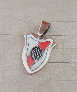 DIJE DE ACERO ESCUDO CARP RESINADO. MEDIDAS 20 X 25 MM