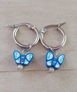 ARO DE ACERO ARGOLLA 14 MM CON DIJE MARIPOSA AZUL COLGANTE