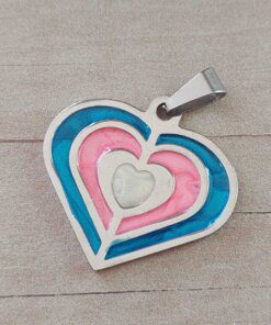 DIJE DE ACERO CORAZÓN ESMALTADO MULTICOLOR. MEDIDA 30 MM