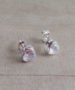 ARO DE ACERO BLANCO CORAZÓN 6 MM CON CUBIK BLANCO.