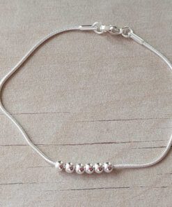 PULSERA DE ACERO BLANCO COLA DE RATÓN CON BOLITAS. LARGO 19 CM