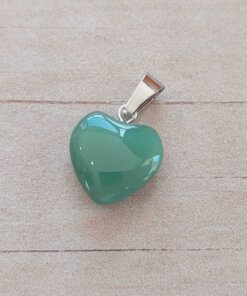 DIJE DE ACERO SÍMIL PIEDRA CUARZO VERDE EN FORMA DE CORAZÓN. 15 MM