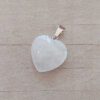 DIJE DE ACERO PIEDRA CUARZO BLANCO EN FORMA DE CORAZÓN. 20 MM