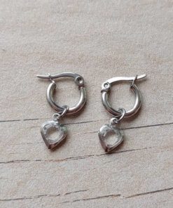 ARO DE ACERO ARGOLLA 12 MM CON DIJE CUBIK CORAZÓN COLGANTE