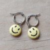 ARO DE ACERO ARGOLLA 14 MM CON DIJE SMILE AMARILLO