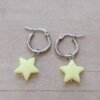 ARO DE ACERO ARGOLLA 14 MM CON ESTRELLA ACRÍLICO COLGANTE