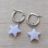 ARO DE ACERO ARGOLLA 14 MM CON ESTRELLA ACRÍLICO COLGANTE