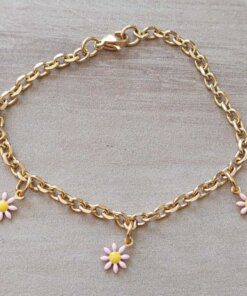 PULSERA DE ACERO DORADO ESLABÓN TIFFANY DIAMANTADA CON MARGARITAS ROSAS ESMALTADAS COLGANTES. LARGO 19 CM