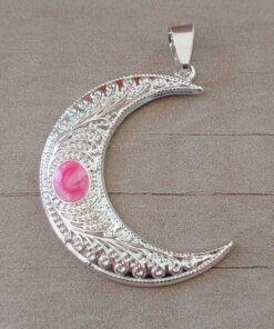 DIJE DE ACERO BLANCO  LUNA CON ESMALTE FUCSIA 30 X 40 MM