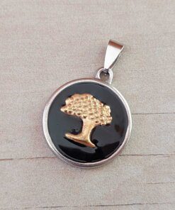 DIJE DE ACERO MEDALLA 25 MM CON ÁRBOL DE LA VIDA DORADO Y FONDO ESMALTADO EN NEGRO.