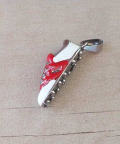 DIJE DE ACERO BOTÍN DE FÚTBOL. MEDIDA 13 X 23 MM