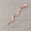DIJE DE ACERO ROSÉ VÍBORA. MEDIDAS 10 X 45 MM