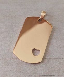 DIJE DE ACERO DORADO MEDALLA RECTANGULAR 24 X 40 MM C/CORAZÓN CALADO, PARA GRABAR, PULIDO AMBAS CARAS- ESPESOR 2,0 MM.