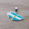 DIJE DE ACERO ISLAS MALVINAS ESMALTADA BANDERA ARGENTINA. 32 X 20 MM