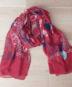 PASHMINA FONDO BORDO ESTAMPADA CON CÍRCULOS. MEDIDAS: 80 X 180 CM.