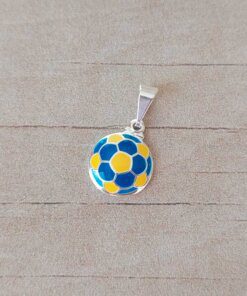 DIJE LAMINADO EN PLATA PELOTA ESMALTADA BOCA. TAMAÑO 11 MM