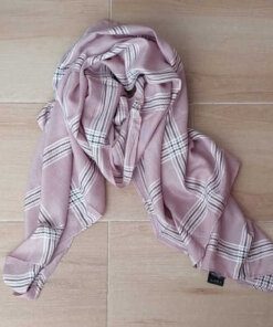 PASHMINA ESCOCESA LILA. 90 X 180 CM.