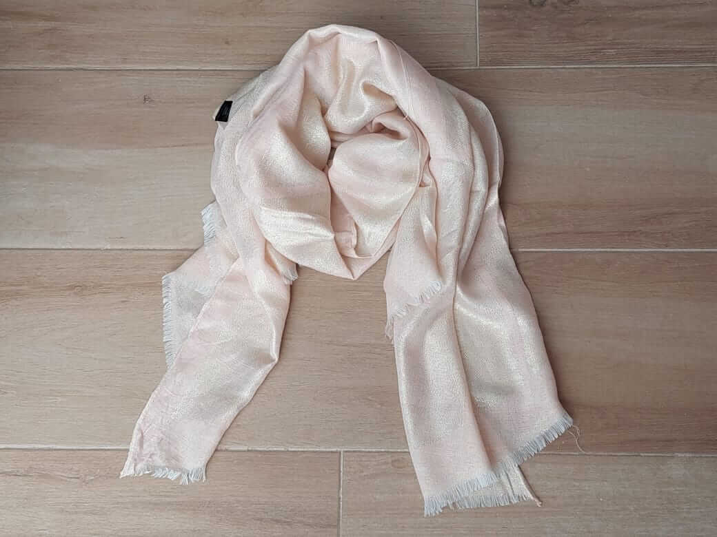 Pashmina In Lana Merino Fine Rosa Ibisco Con Nappe - Sciarpa/Scialle Di Alta Qualità, Made In India Da Pashmina Love