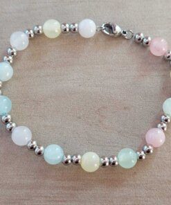 PULSERA DE ACERO DOS BOLITAS 3 MM INTERCALADAS CON BOLITAS SÍMIL PIEDRA MULTICOLOR PASTEL. LARGO 18 CM.