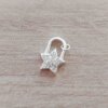 DIJE DE ACERO BLANCO ESTRELLA CANDADO CON STRASS BLANCO. 12 X 17 MM