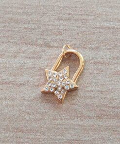 DIJE DE ACERO DORADO ESTRELLA CANDADO CON STRASS BLANCO. 12 X 17 MM