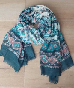 PASHMINA DESFLECADA ESTAMPADA CON MANDALAS. COLOR PETROLEO. 80 X 180 CM.