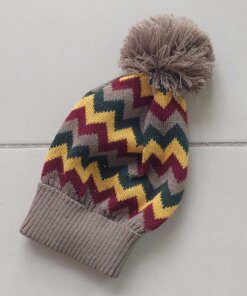 GORRO TEJIDO ZIG ZAG 4 COLORES CON POMPÓN.