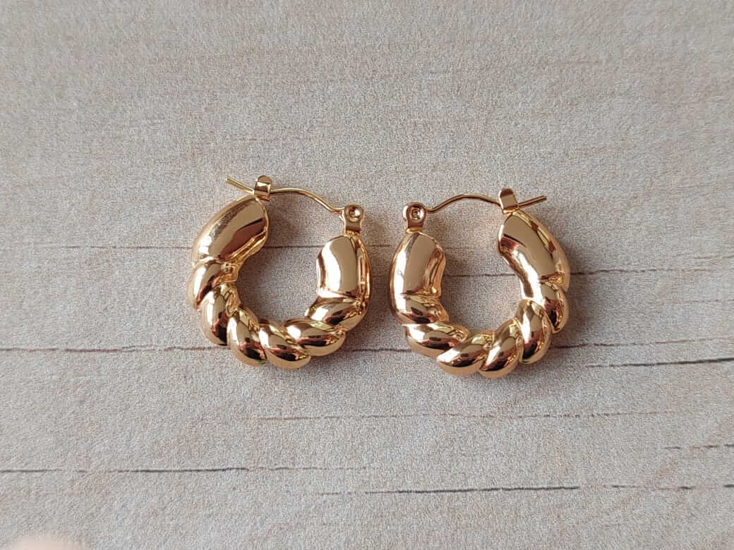 ARO DE ACERO DORADO ARGOLLA TORNEADA. DIÁMETRO 20 MM