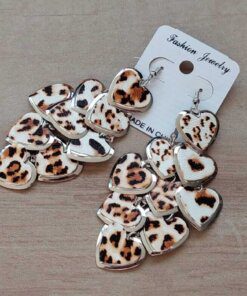 ARO COLGANTE CASCADA BIJOUTERIE PLATEADO CON CORAZONES Y APLIQUE ANIMAL PRINT. LARGO 90 MM