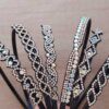 VINCHA CON DETALLES STRASS X 12 UNID SURTIDO DE MODELOS.