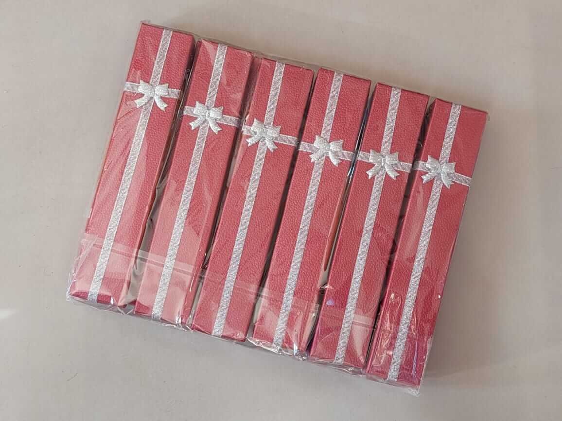 ESTUCHE PARA PULSERAS COLOR ROJO X 12 UNIDADES. MEDIDAS 4 X 21 CM