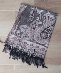 PASHMINA BÚLGARA ROSA CON FLORES Y GUARDA DE BORDE . 70 X 180 CM.