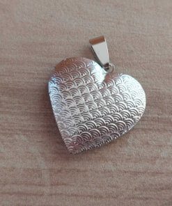 DIJE DE ACERO RELICARIO CORAZÓN 28 MM