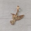 DIJE DE ACERO DORADO COLIBRÍ CALADO 25 X 30  MM