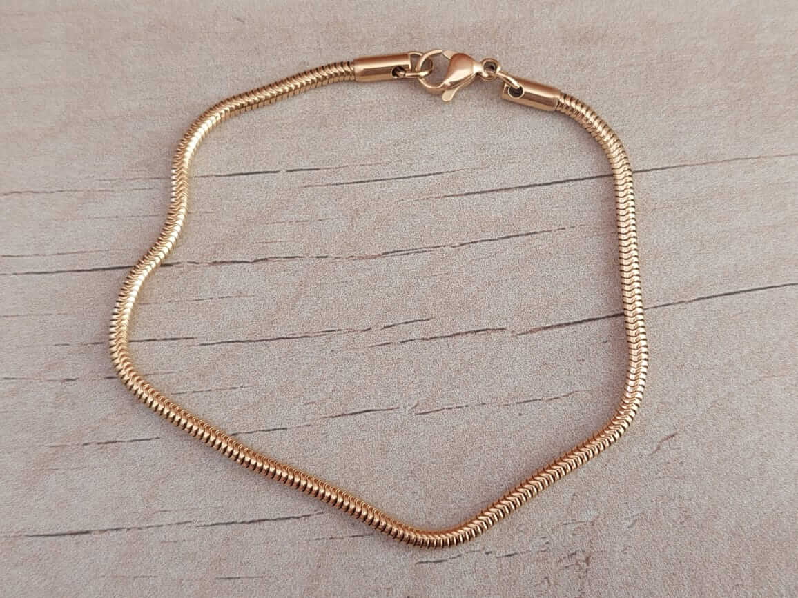 PULSERA ACERO DORADO CLAPTON 2.4. LARGO 20 CM.