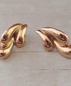 ARO DE ACERO DORADO TRIPLE GOTA EN CASCADA CON FRU FRU. TAMAÑO 15 X 28 MM