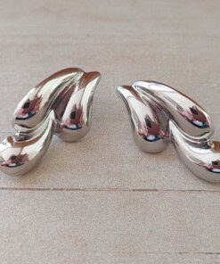 ARO DE ACERO TRIPLE GOTA EN CASCADA CON FRU FRU. TAMAÑO 15 X 28 MM
