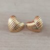 ARO DE ACERO DORADO PASANTE CORAZÓN BOMBE CON RAYAS 20 MM