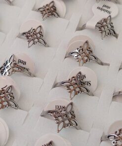 ANILLOS FIGURA CALADA DE ACERO (NUDO DE BRUJAS) X 36 UNIDADES SURTIDOS EN MEDIDAS. MEDIDA DEL 16 AL 21.