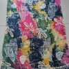PAREO HINDU BATIK CON FLECOS MULTICOLOR, ESTAMPA MEDUSAS Y PECES. TAMAÑO 100 X 180 CM.