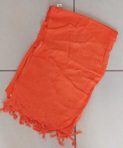 PAREO HINDÚ LISO BORDADO CON FLECOS. COLOR NARANJA, TAMAÑO 100 X 180 CM