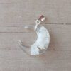 DIJE DE ACERO BLANCO LUNA ACRÍLICO NUBE BLANCA. BRILLA EN LA OSCURIDAD. MEDIDA 20 X 24 MM