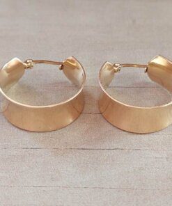 ARO DE ACERO DORADO ARGOLLA CUBANA CÓNCAVA. 10 MM X 25 MM