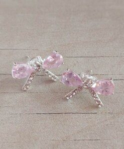 ARO DE ACERO BLANCO MOÑO CON STRASS Y CUBIK ROSA. MEDIDAS 18 X 11 MM