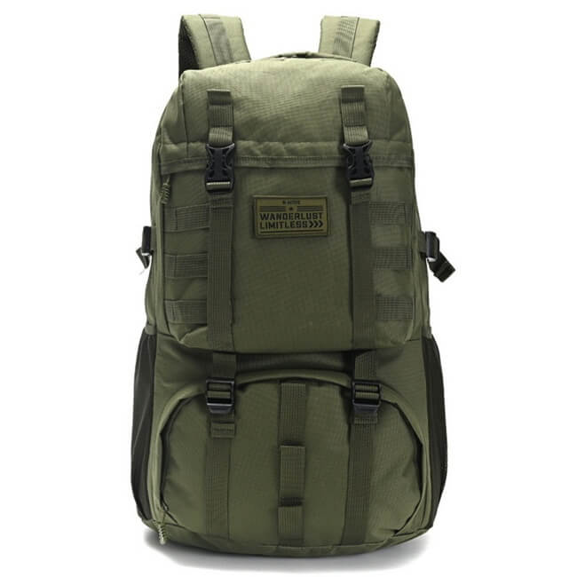Mochila Tactica 56X37X22 cm con amplio bolsillo con hebillas 21 pulg. x1u.