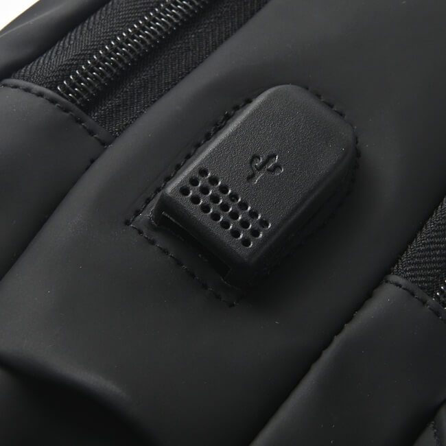 Morral Sling con cerradura y USB tela impermeable 32x18x10 cm bolsillo horizontal x1u - Imagen 2