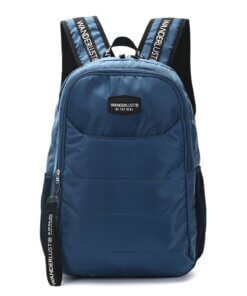 Mochila Wanderteam 45x31x15 cm con llavero x1u